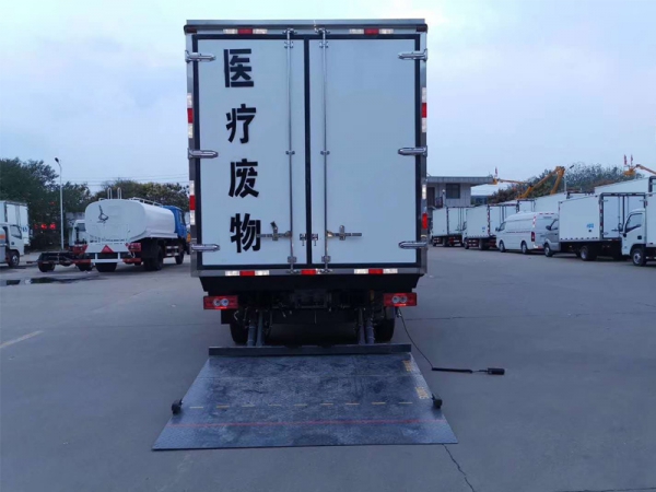 國六福田奧鈴醫(yī)療廢物轉運車